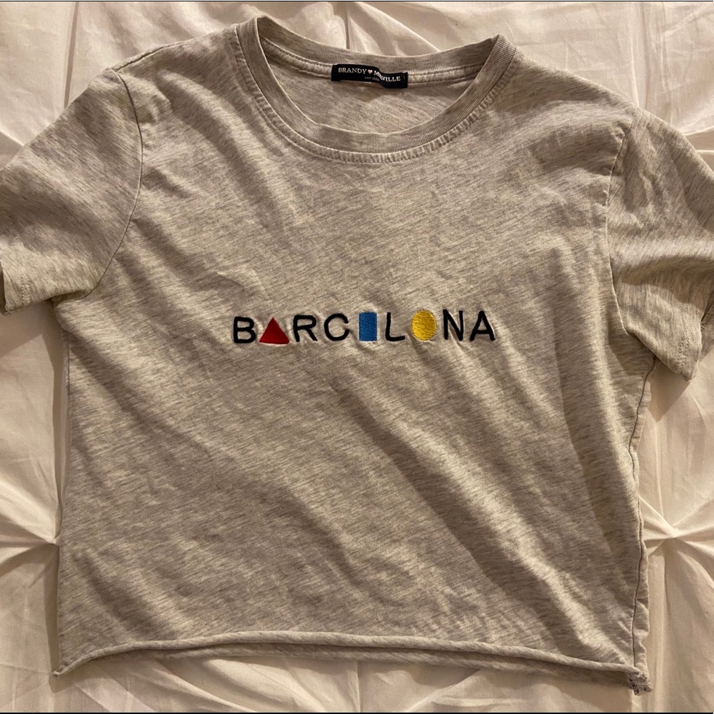 Barcelona cropped t-shirt.